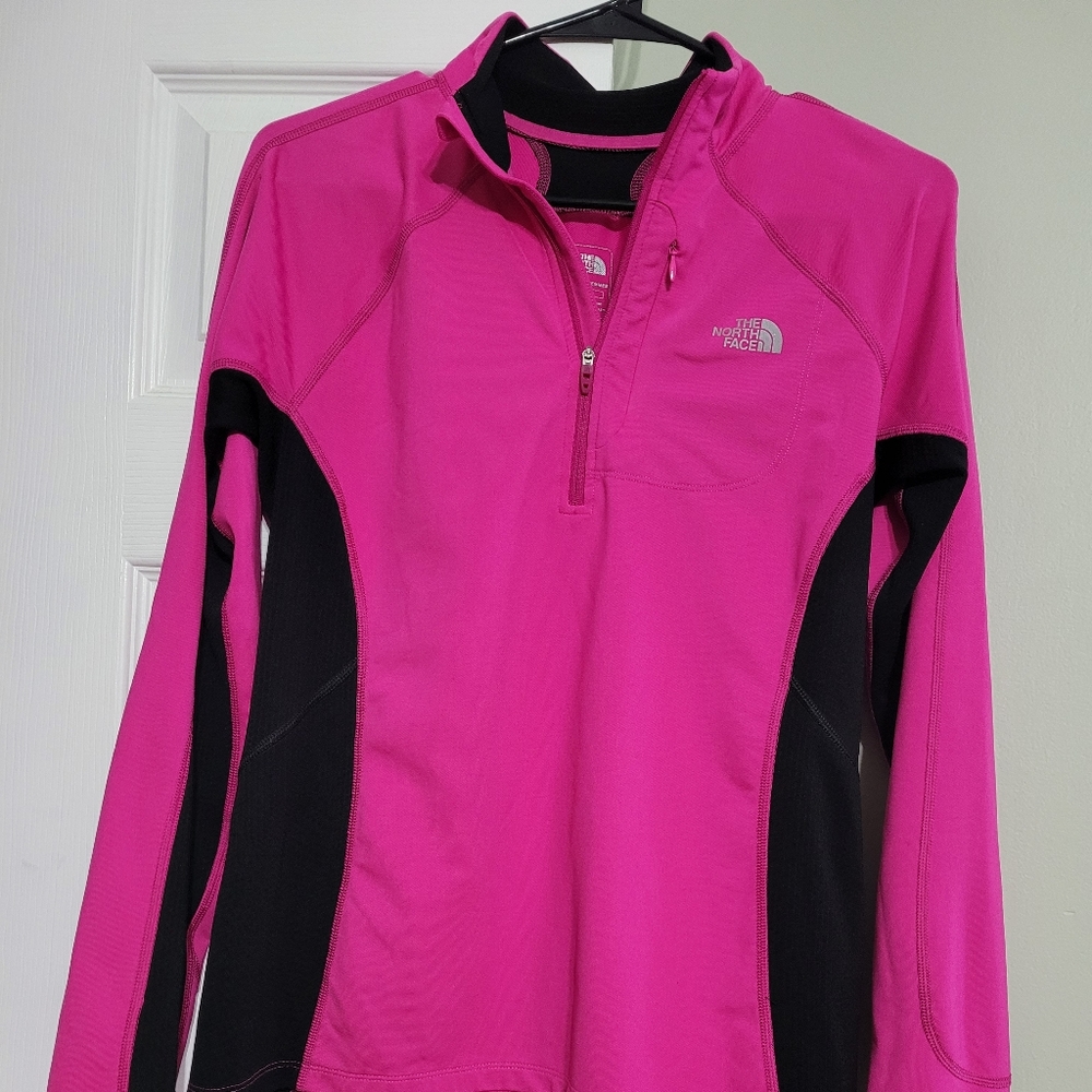 The North Face pull over, Pink💖 and Black🖤